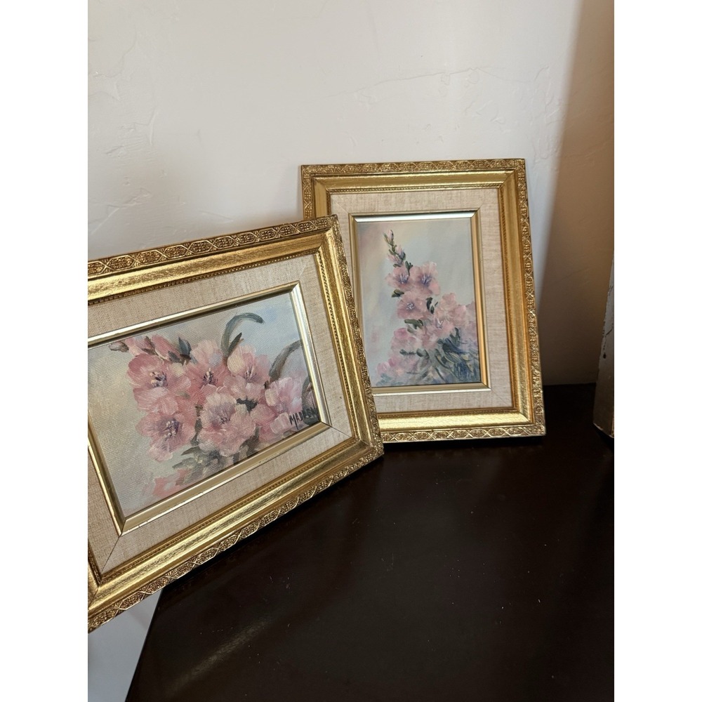 VTG Set Of 2  OIL PAINTINGs ON CANVAS FLOWERS IN CREAM&GOLD ORNATE FRAME Signed